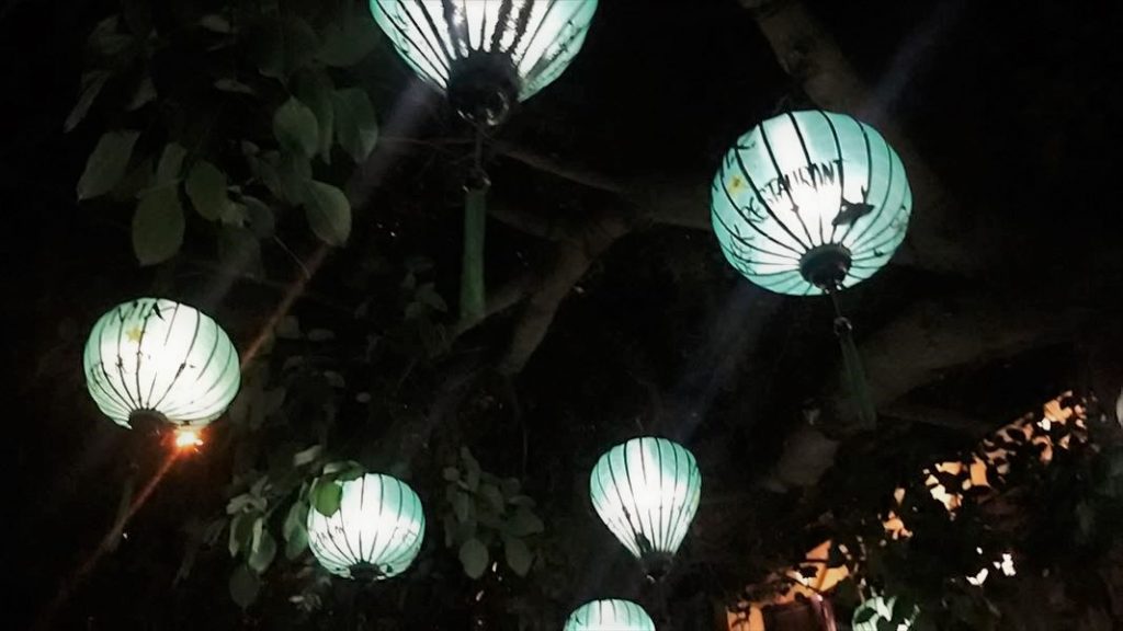 ホイアン ランタン 夜